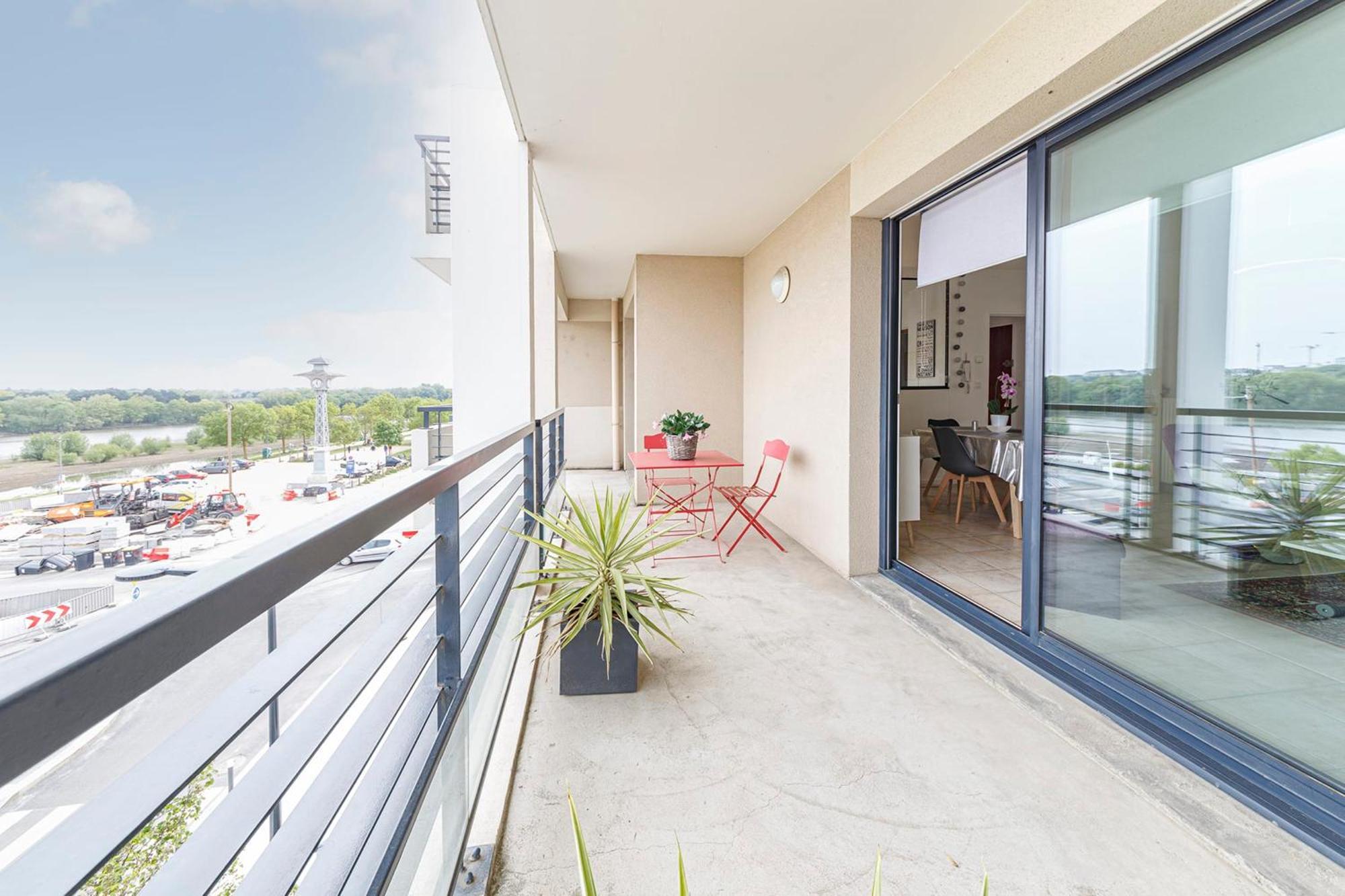 L'Aragon- Bel appartement vue sur la Maine Angers Extérieur photo
